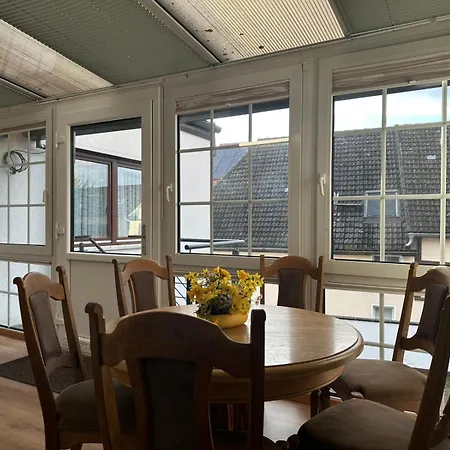 Vakantiehuis Casaba -260 Qm-2 Floors- 7 Rooms-free Private Parking-house With Garden *