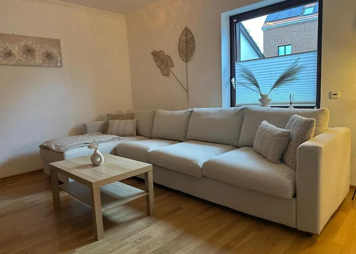 Casaba -260 Qm-2 Floors- 7 Rooms-free Private Parking-house With Garden