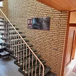 Casaba -260 Qm-2 Floors- 7 Rooms-free Private Parking-house With Garden *