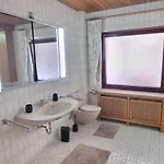 Casaba -260 Qm-2 Floors- 7 Rooms-free Private Parking-house With Garden Hannover
