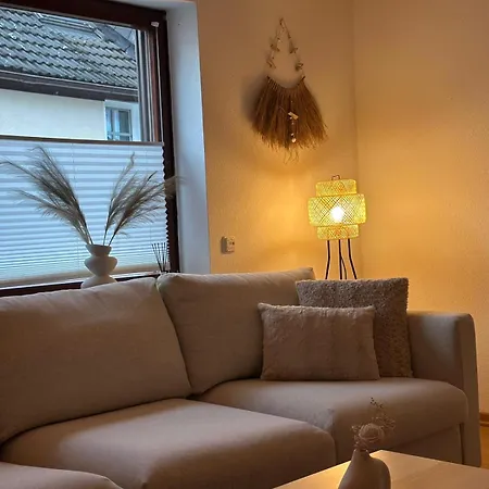 Casaba -260 Qm-2 Floors- 7 Rooms-free Private Parking-house With Garden