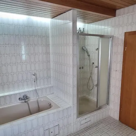 Casaba -260 Qm-2 Floors- 7 Rooms-free Private Parking-house With Garden بيت للعطل هانوفر