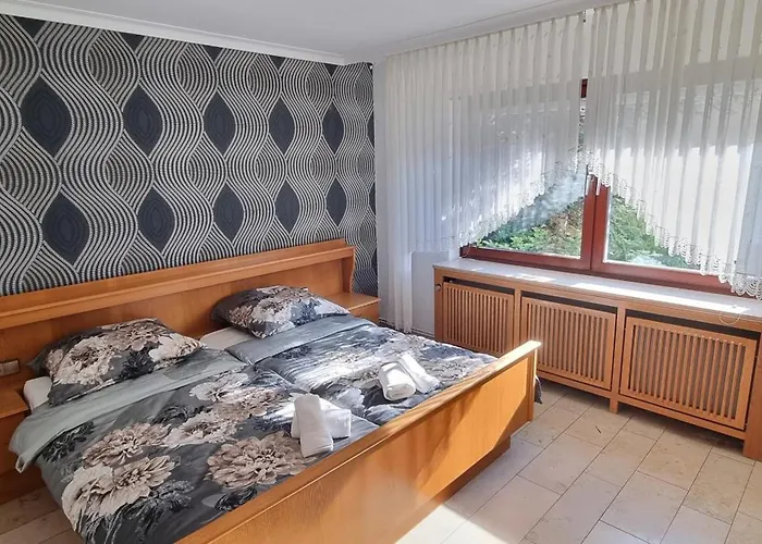 Feriehus Casaba -260 Qm-2 Floors- 7 Rooms-free Private Parking-house With Garden