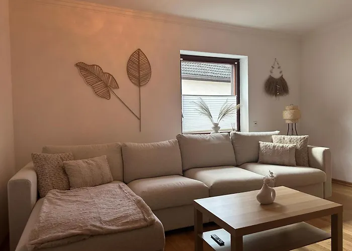 Feriehus Casaba -260 Qm-2 Floors- 7 Rooms-free Private Parking-house With Garden Hannover